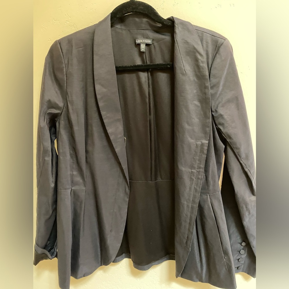 Beautiful Eileen Fisher black peplum jacket - Size Medium
